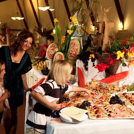 Resort Horse Country Congress & - Ribot 4*